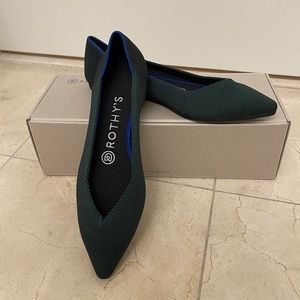 Rothy’s the point flats in Emerald